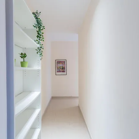 Apartman Front Line With Fantastic Terrace.