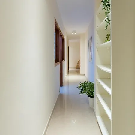 Front Line With Fantastic Terrace. *