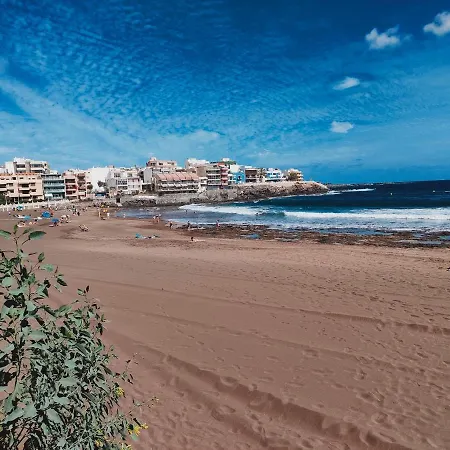 Front Line With Fantastic Terrace. Apartman
