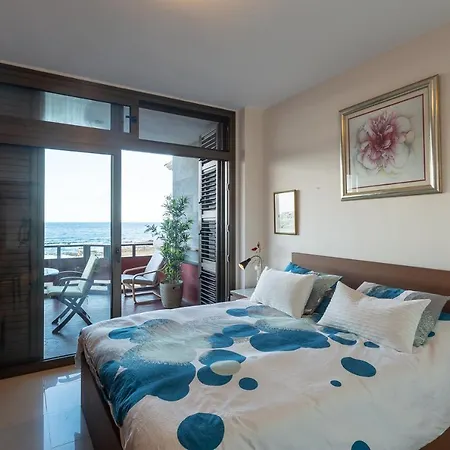 Front Line With Fantastic Terrace. Daire